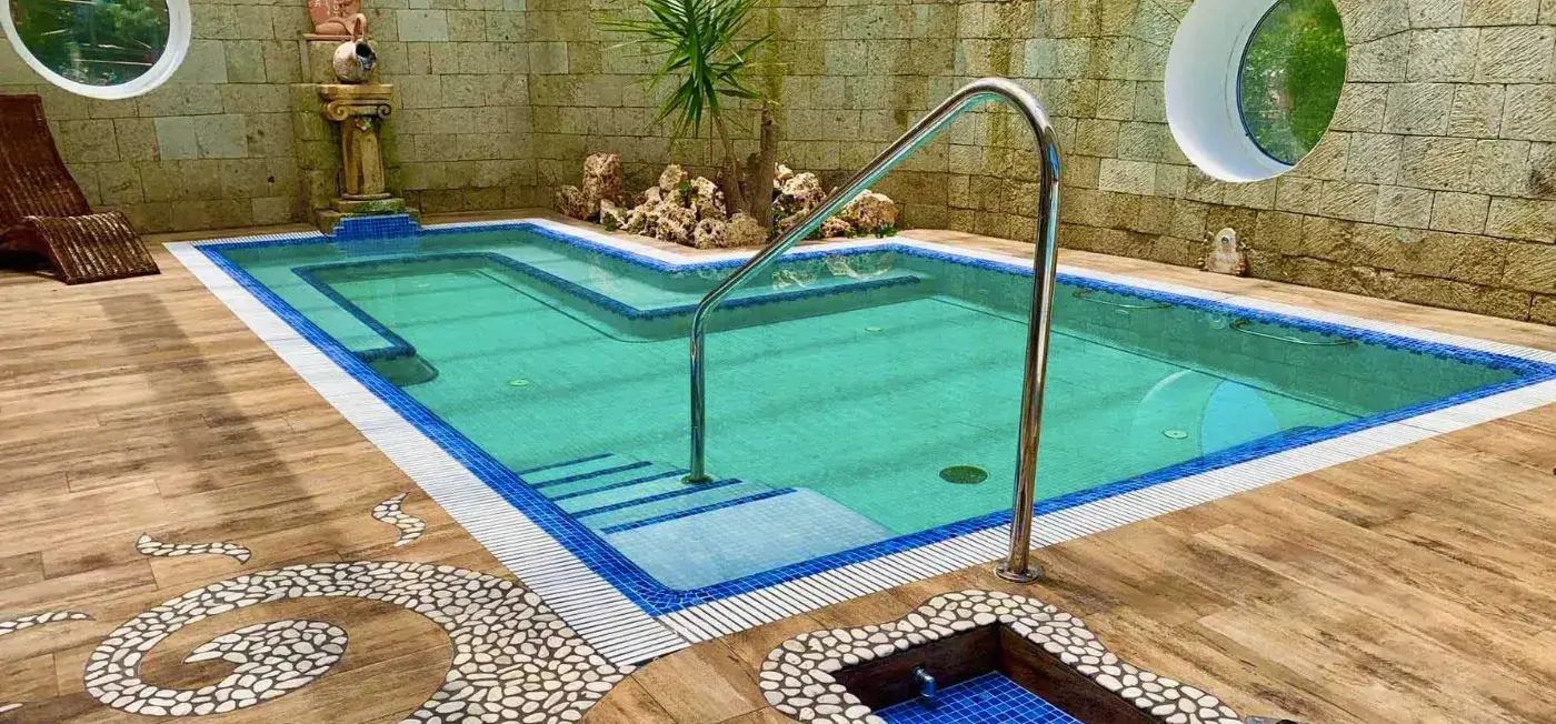Indoor pool view of Hotel Terme La Pergola